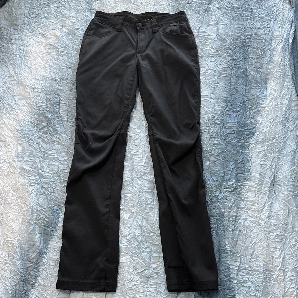 146. Wrangler Black Straight-Leg Pants